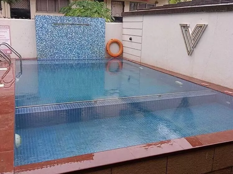 Hotel Treebo Five Elements, Lonavala