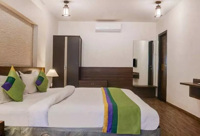 Hotel Treebo Five Elements, Lonavala