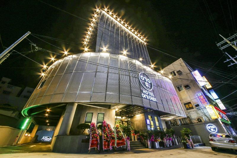 בית מלון כפרי Yeogiuhtte Seodaegu