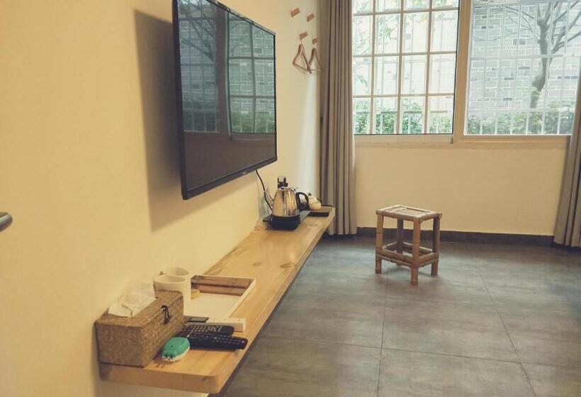 פנסיון Bloom Time Guest House