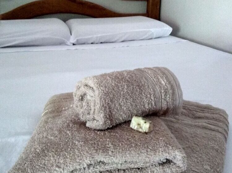 Pension Pousada Deixa Acontecer