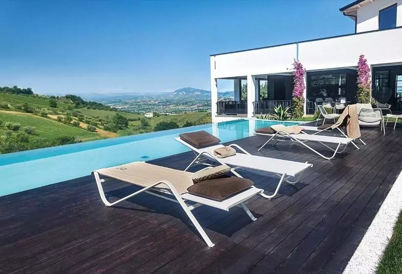 Hotelli Idea 18 Boutique