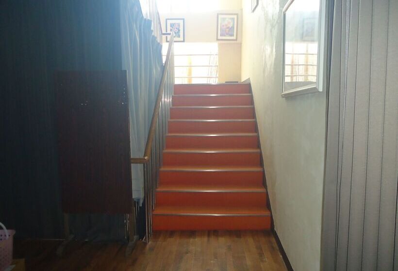 Рёкан Cafe Cerisier栖里時絵