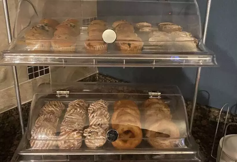 ホテル Americinn By Wyndham Windom