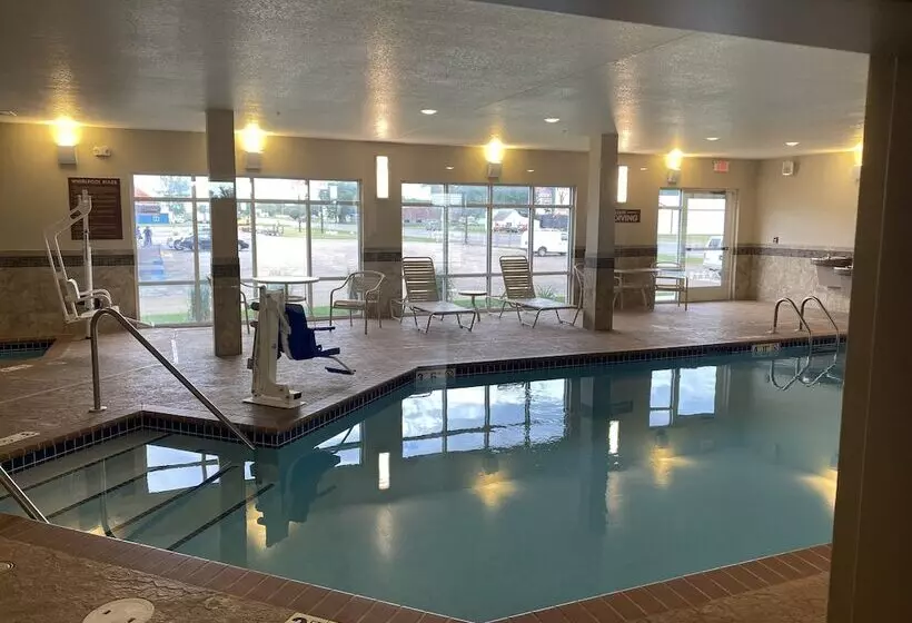 ホテル Americinn By Wyndham Windom