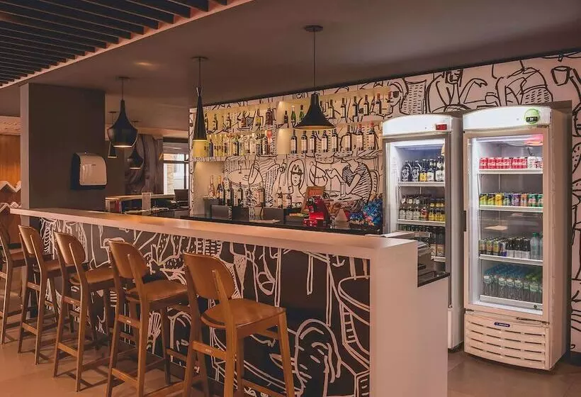 ホテル Ibis Carlos Barbosa