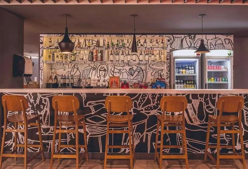 ホテル Ibis Carlos Barbosa