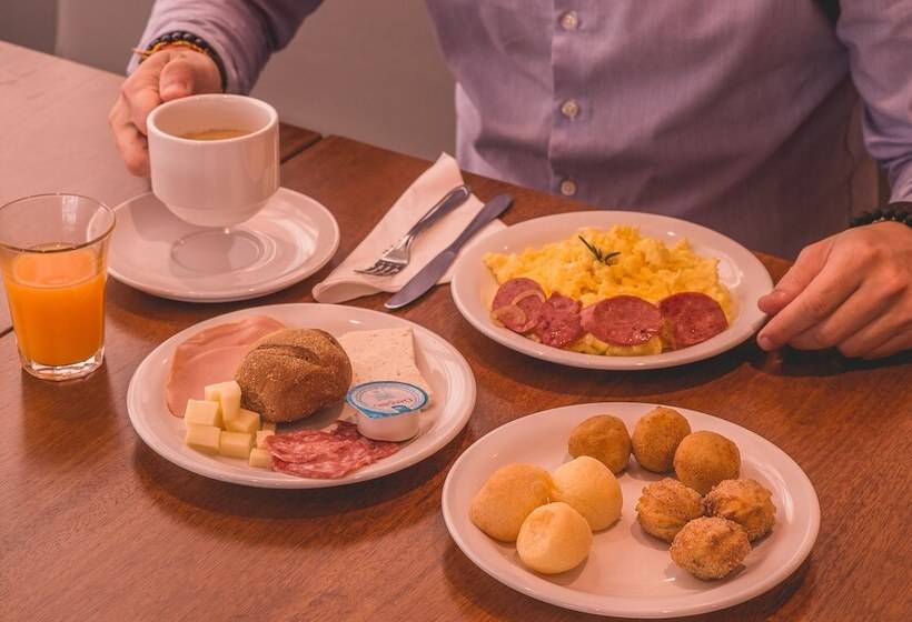 酒店 Ibis Carlos Barbosa