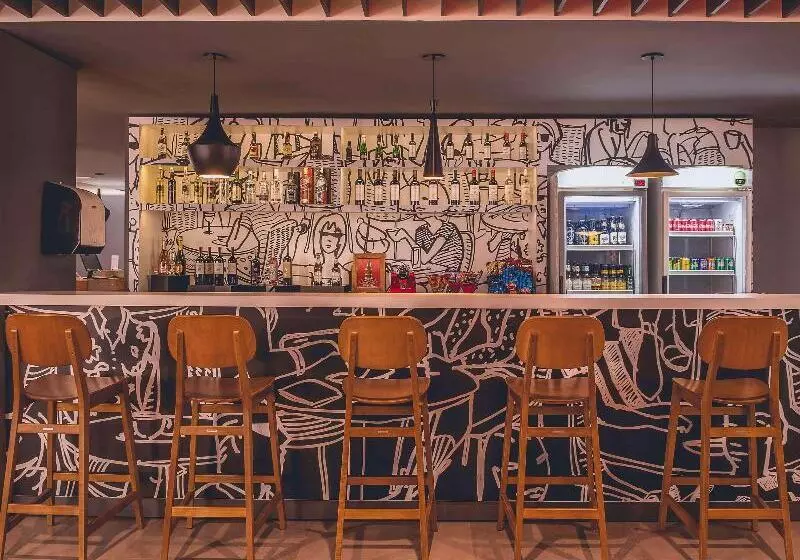 ホテル Ibis Carlos Barbosa