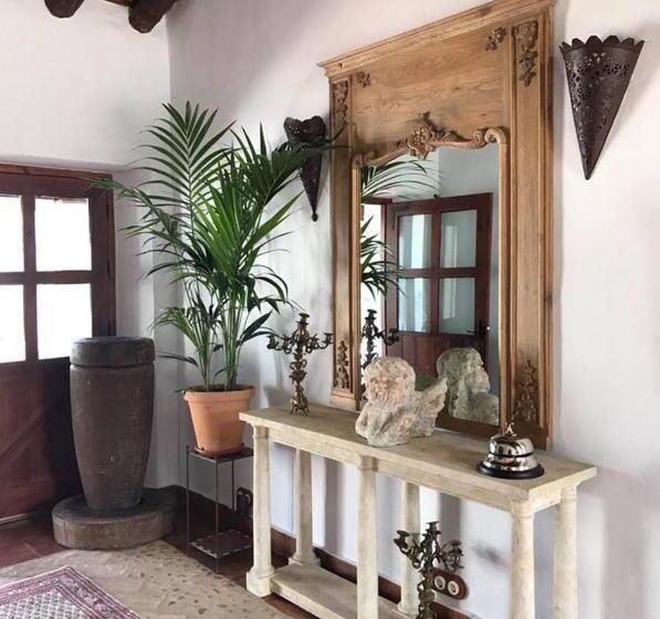 هتل La Guzmana De Ronda