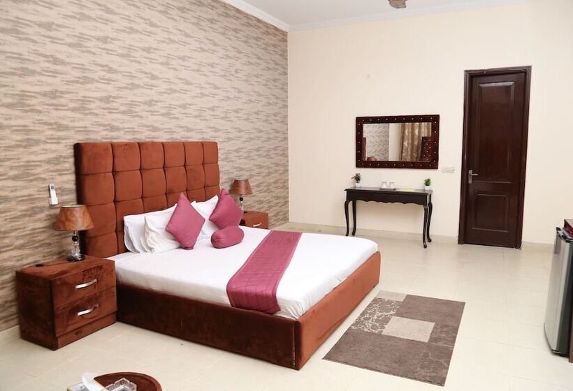 هتل The Westin Suites