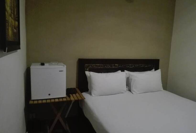 هتل The Westin Suites