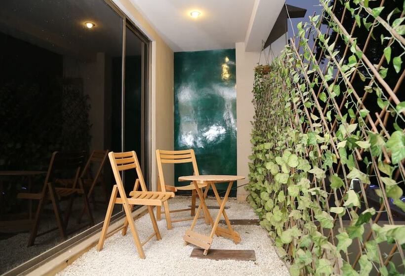 هتل The Westin Suites