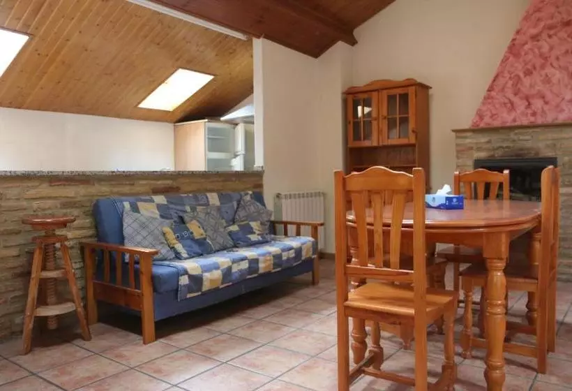 پانسیون Hostal La Plaza