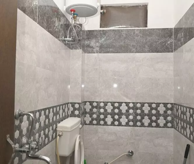 ペンション Rising Shemesh Home Stay