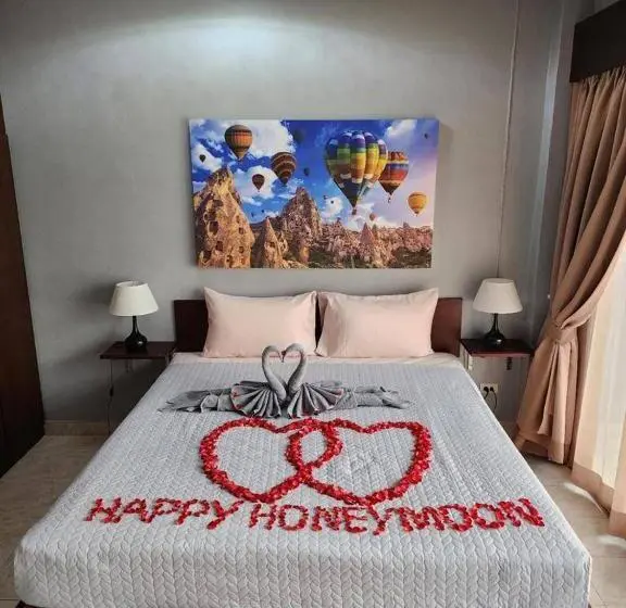 هتل S A F E Residence Patong