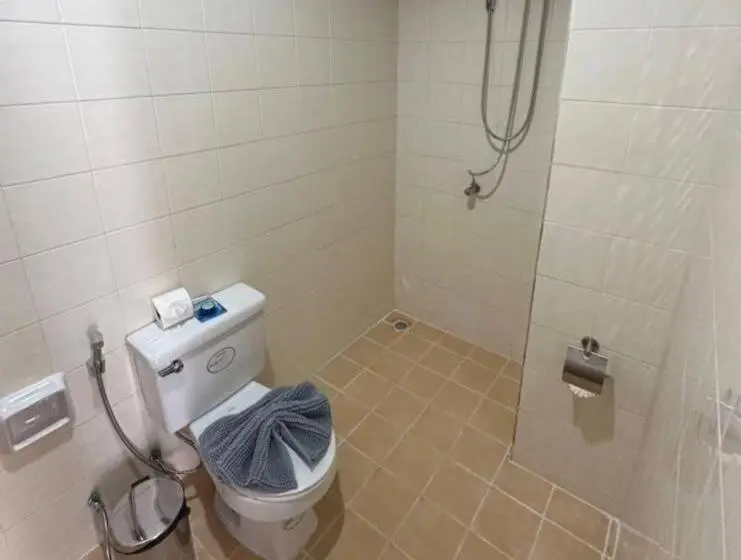 هتل S A F E Residence Patong