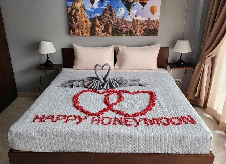 هتل S A F E Residence Patong