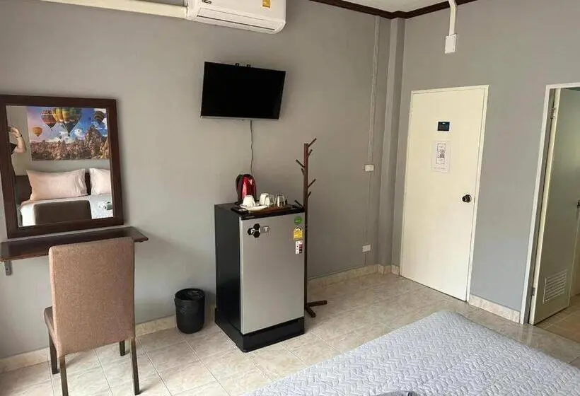 هتل S A F E Residence Patong