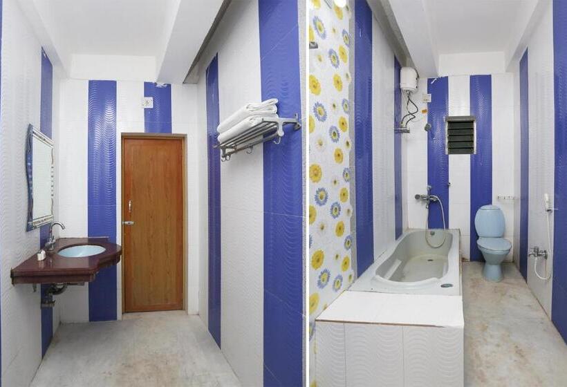 هتل Oyo 15504 Maa Banadurga Guest House