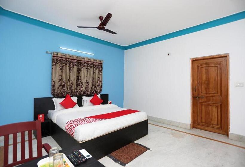 هتل Oyo 15504 Maa Banadurga Guest House