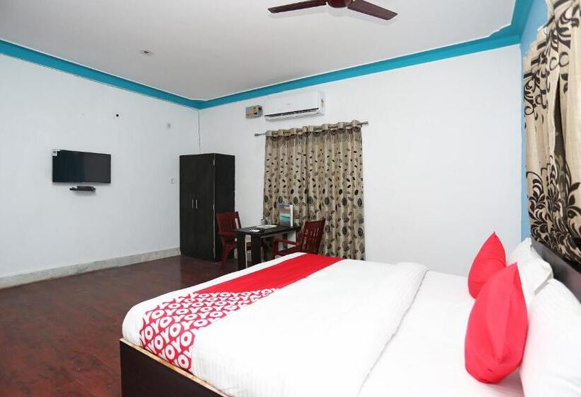 هتل Oyo 15504 Maa Banadurga Guest House