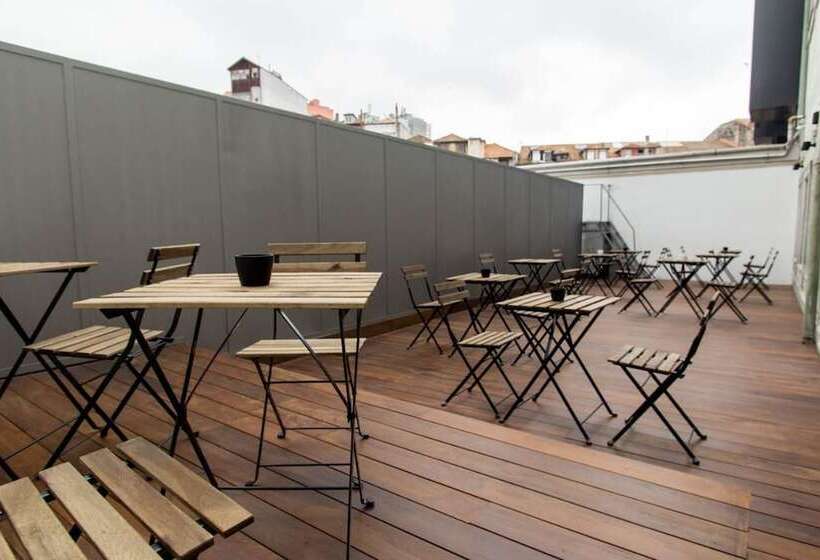 پانسیون The Gate