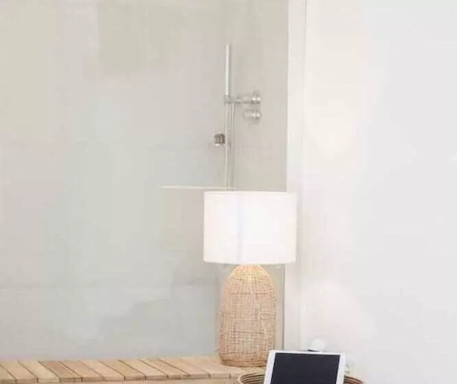 تختخواب و صبحانه Break For Two