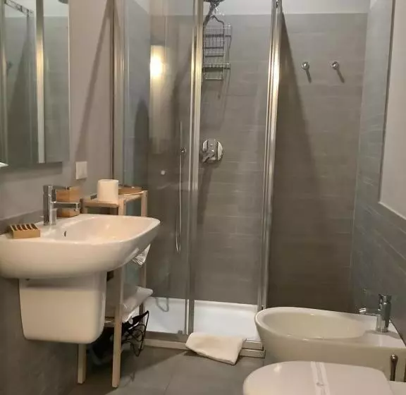 تختخواب و صبحانه Foresteria Gavazzeni