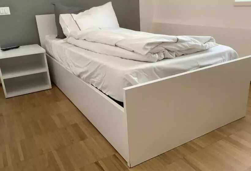 تختخواب و صبحانه Foresteria Gavazzeni