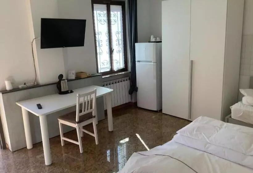 تختخواب و صبحانه Foresteria Gavazzeni