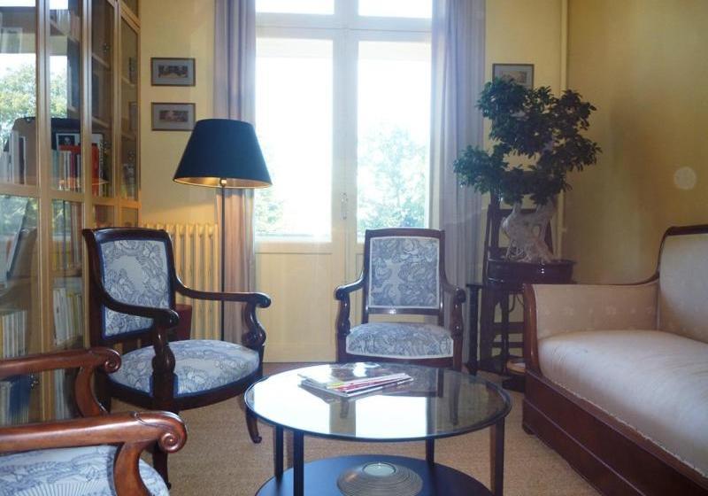 민박 Manoir Des Tuileries Du Buisson