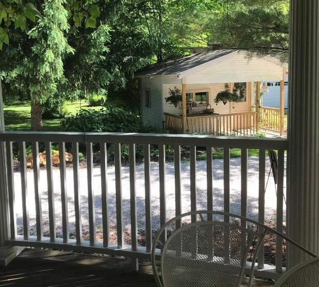 Martha's Vineyard B & B