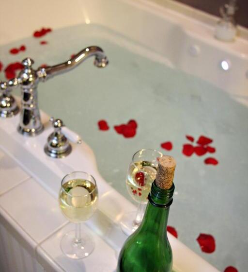 Martha's Vineyard B & B