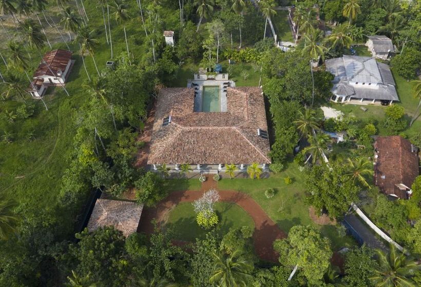 膳宿费 Monara House, Talpe