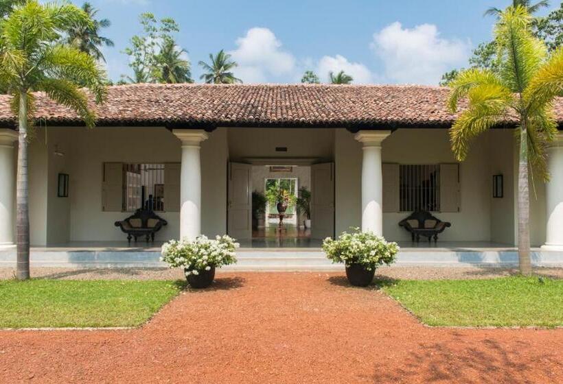 膳宿费 Monara House, Talpe