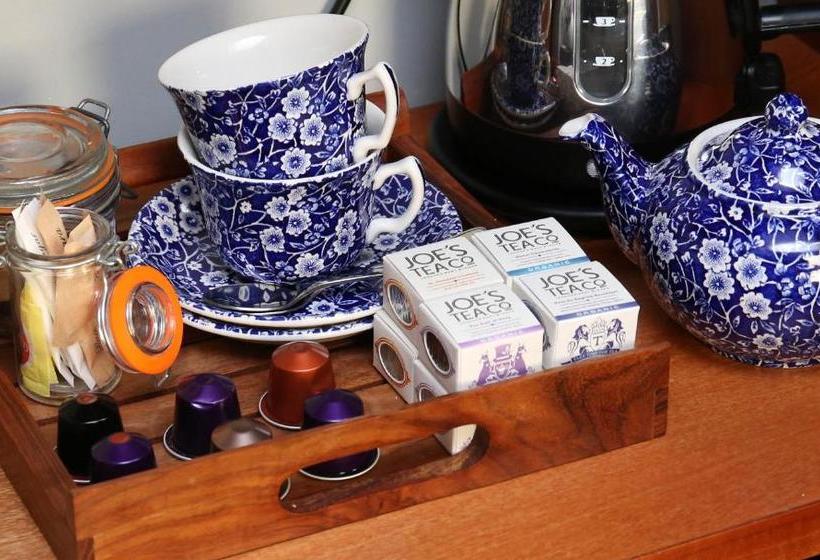 הוסטל The Pilot Boat