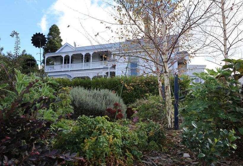 צימר Maungakawa Villa