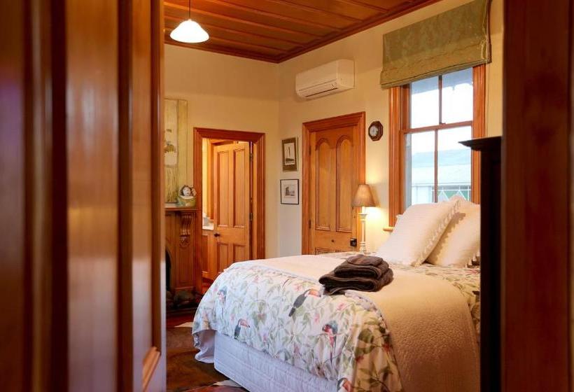 צימר Maungakawa Villa