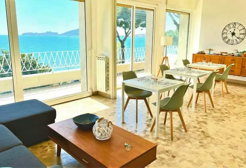 تختخواب و صبحانه Villa Magnolia