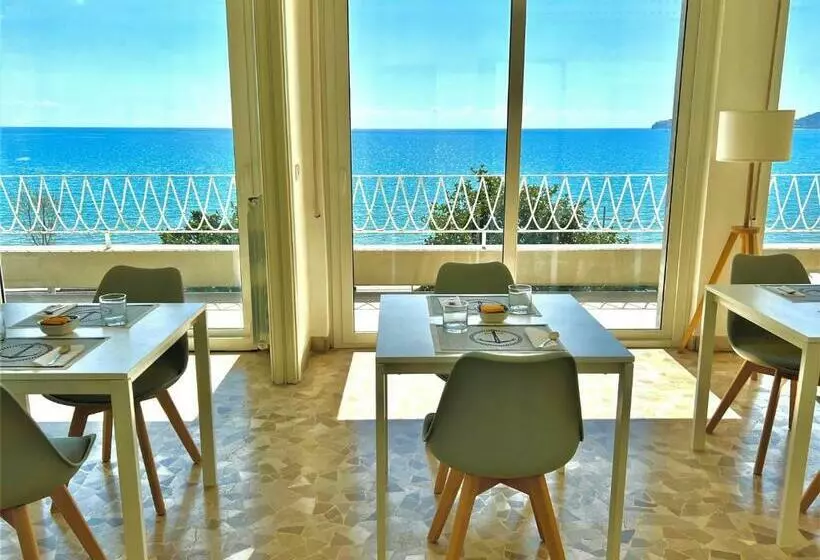 تختخواب و صبحانه Villa Magnolia