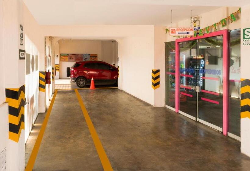 فندق Hospedaje Las Tres Regiones