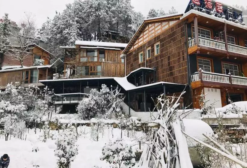 پانسیون Meet Cat Guesthouse