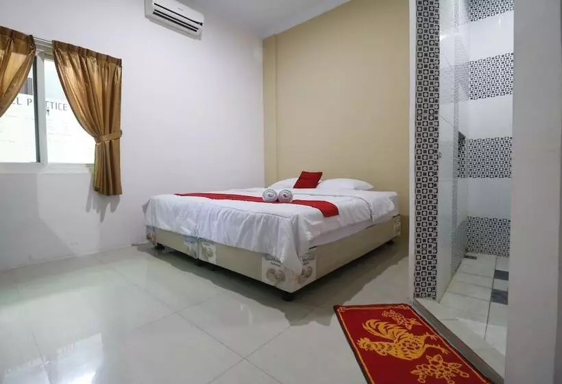 ペンション Reddoorz @ Jalan Krakatau Medan