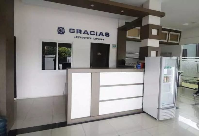 ペンション Reddoorz @ Jalan Krakatau Medan