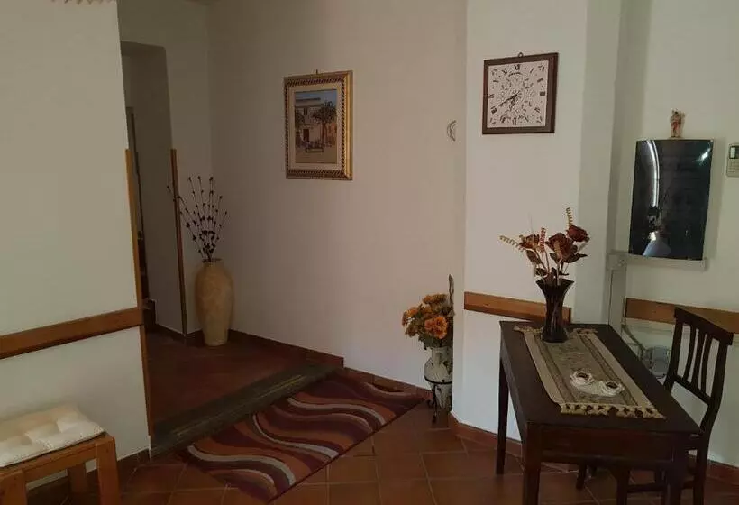 Retkeilymaja Locanda Aria Del Re