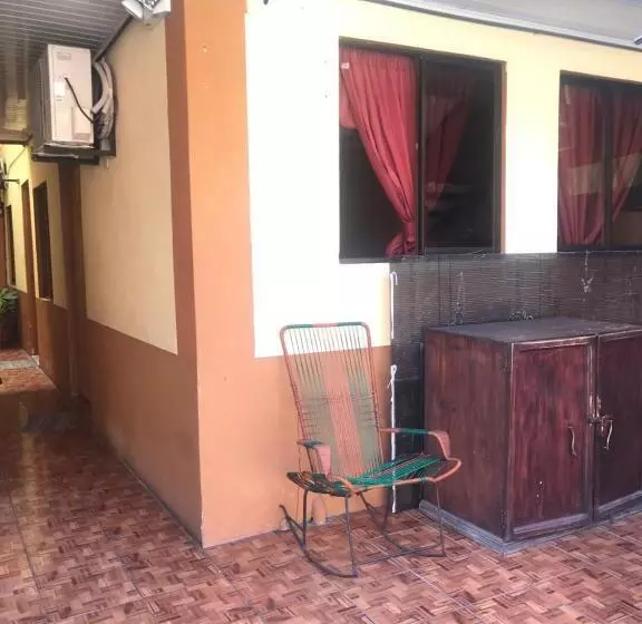 هتل Cabinas Yolymar