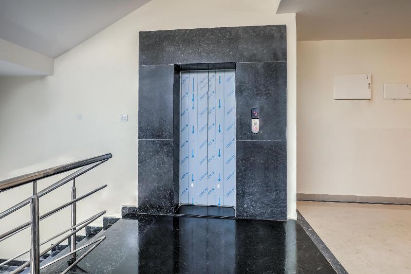 Hotel Super Capital O Saharsh Grand Near Shilparamam