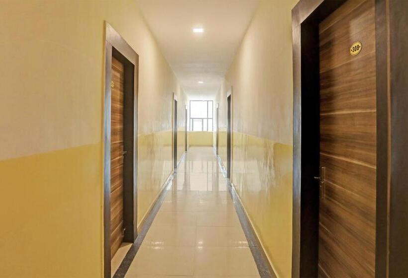 Hotel Super Capital O Saharsh Grand Near Shilparamam