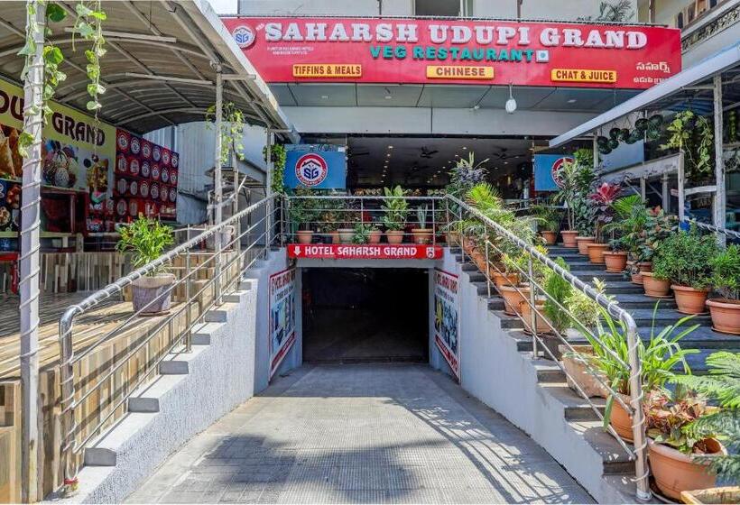 Hotel Super Capital O Saharsh Grand Near Shilparamam